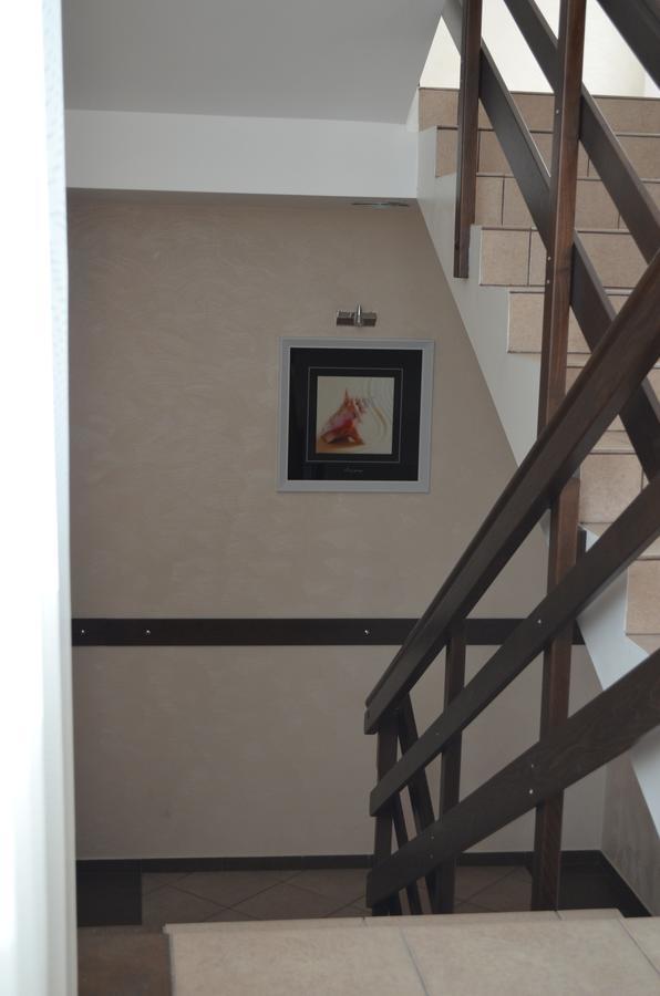 Viro Hotel Chernomorsk Exterior foto